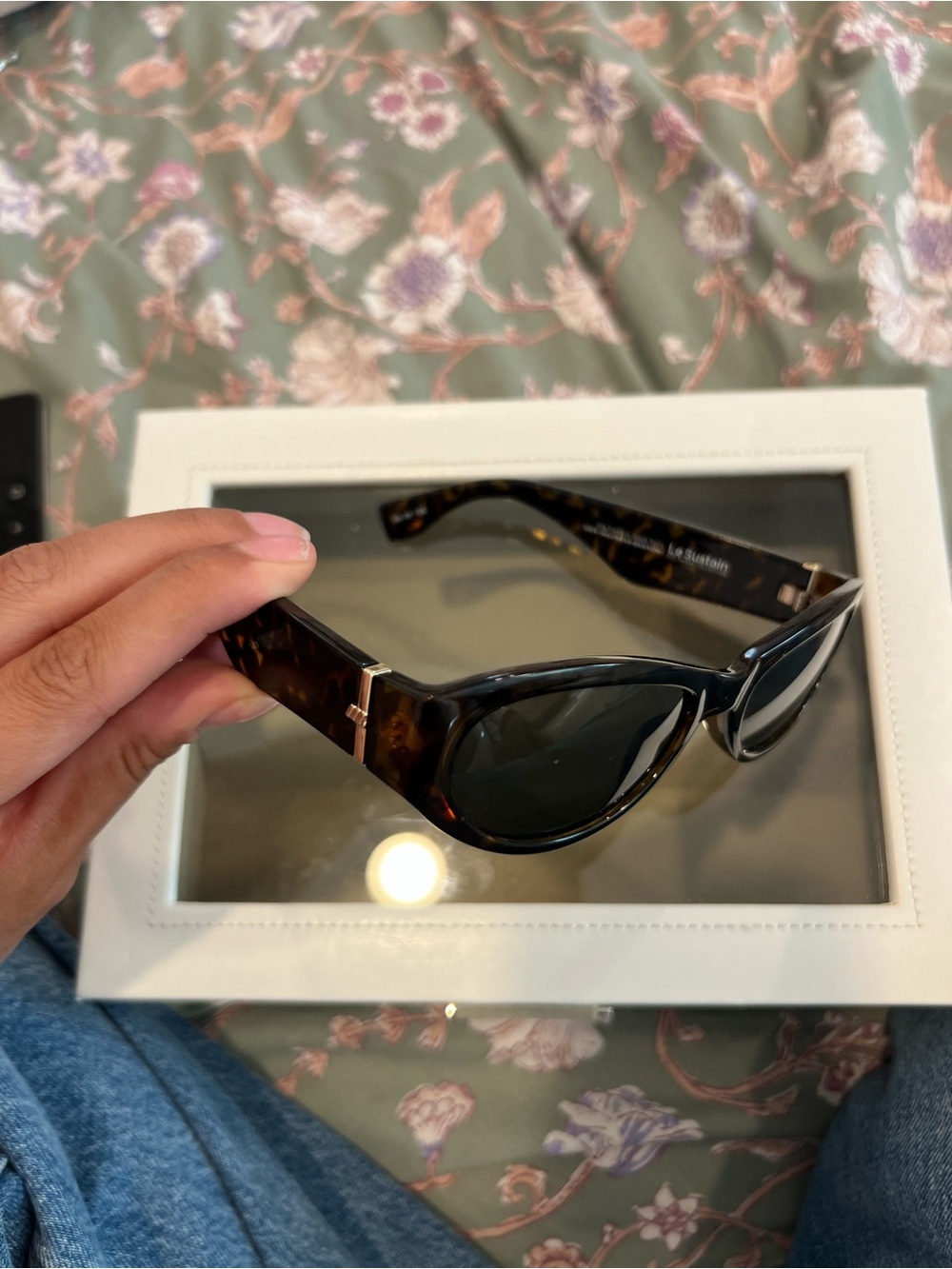 Le Specs Black Tortoiseshell Oval Sunglasses - Picture 3 of 3